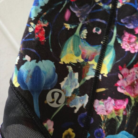 Lululemon Hotty Hot Low Rise Lined Shorts Flowerscope Multi Black 2 - Picture 4 of 5